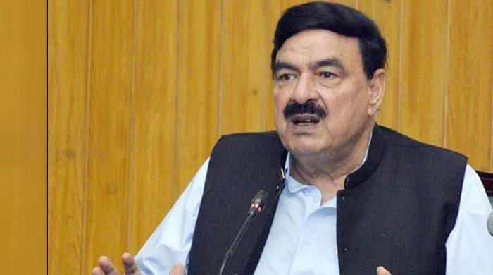   عمران خان کسی کو این آر او نہیں دینگے ، اپوزیشن کو احتساب سے گزرنا ہو گا ، شیخ رشید