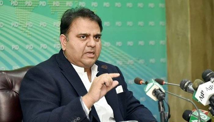خاندان والے بھی جانتے ہیں نواز شریف صحت مند ہیں، فواد چودھری