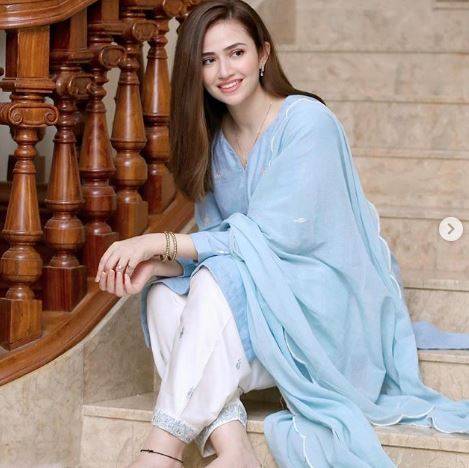کسی بھی معاشرے میں برائیوں میں اضافہ کی وجہ لوگوں کی خاموشی ہے، ثناءجاوید