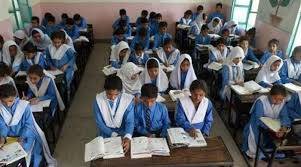 کورونا کا خطرہ کم نہیں ہوا، پنجاب میں 32 بچے کورونا کا شکار