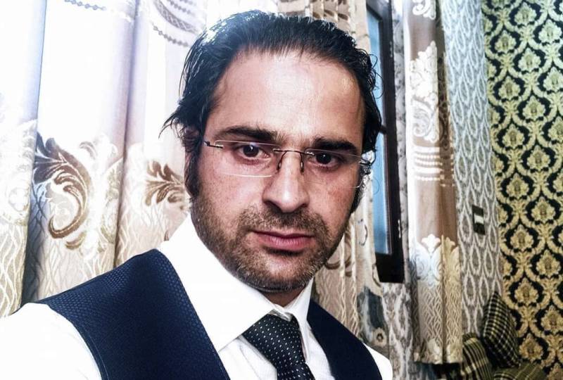 بھارت مردہ باد کا نعرہ لگانیوالے کشمیری وکیل بابر قادری کو شہید کردیا گیا