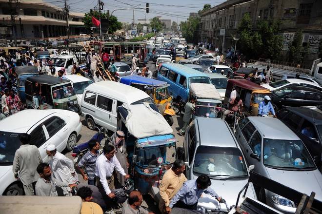 گاڑیوں کا جرمانہ 200 سے بڑھا کر 2 ہزار کرنے کا حکم 