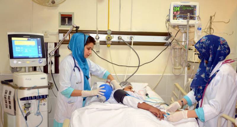 پاکستان میں 24 گھنٹے کے دوران کورونا کے 4 مریض زندگی کی بازی ہار گئے