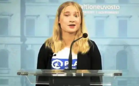 سولہ سالہ لڑکی فن لینڈ کی ایک دن کی وزیر اعظم