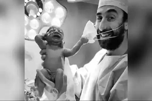 پیدا ہوتے ہی بچے نے ایسا کام کر دیا کہ ڈاکٹر حیران رہ گئے