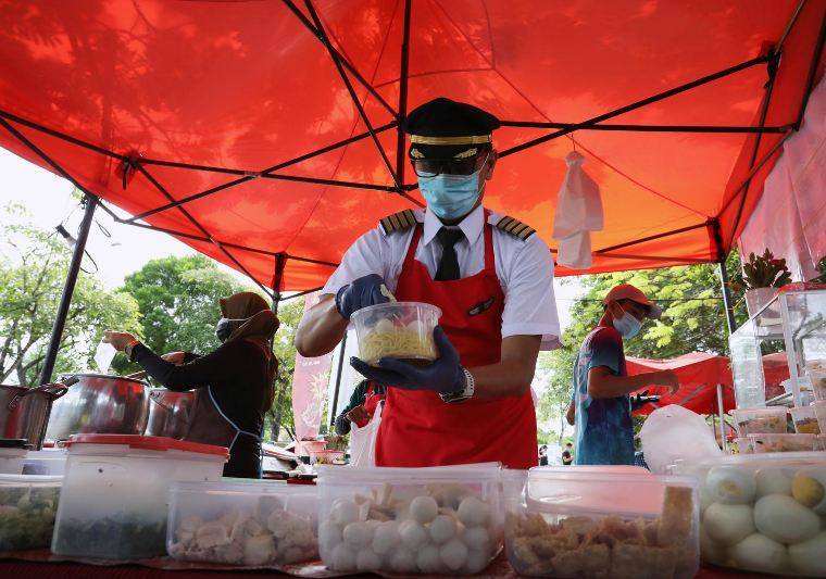 Captain's Corner: Grounded Malaysian pilot's noodle stall takes off