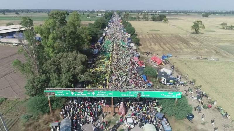   بھارتی حکومت کی کسانوں سے مذاکرات کی کوششیں تیز