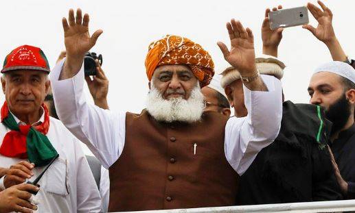 لانگ مارچ پر عمران خان مستعفی نہ ہوئے تو سیاسی بحران پیدا ہوجائے گا, مولانا فضل الرحمان 