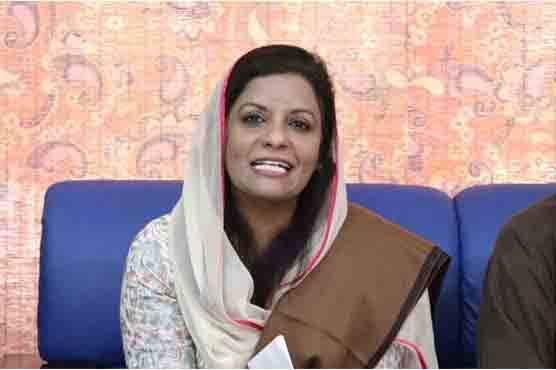  عمران خان کا استعفیٰ تیار، مشرف کی طرح ملک چھوڑنے والے ہیں، نفیسہ شاہ