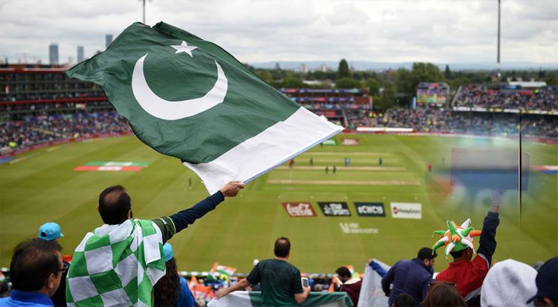 پاکستان اور انگلینڈ کے مابین ہونے والے سیریز میں شائقین کی بڑی دلچسپی