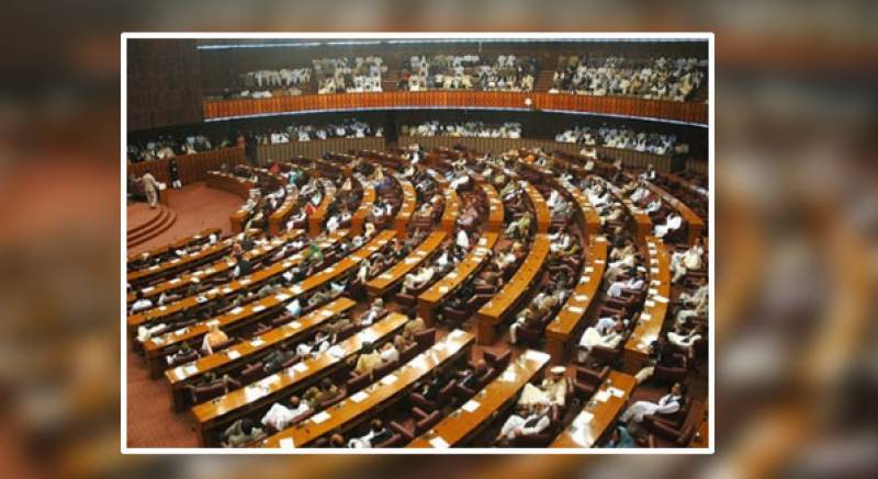 پی ٹی آئی کا سینٹ میں اوپن ووٹنگ کے لیے عملی اقدام 