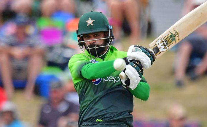 اللہ صبر کرنے والوں کے ساتھ ہے،کرکٹر محمد حفیظ کا ٹویٹ 