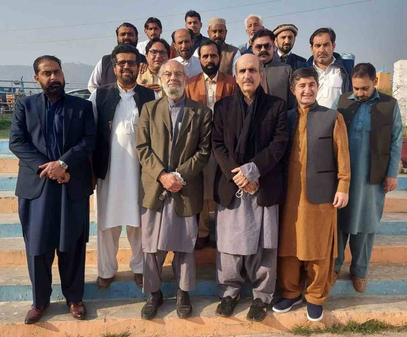 جس دن امپائر کی انگلی ہٹ گئی سب پر حقیقت عیاں ہو جائے گی، اکبر ایس بابر
