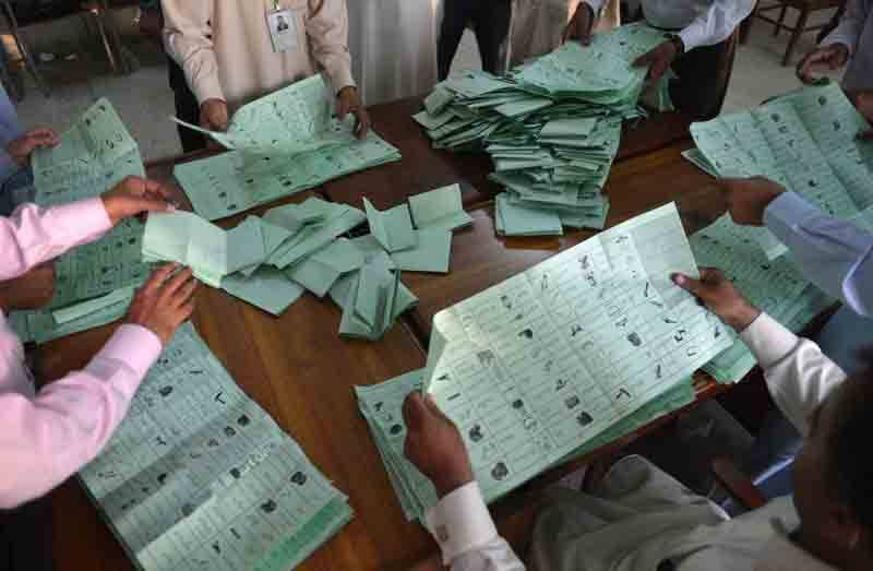 قومی اور صوبائی اسمبلی کے دو، دو حلقوں میں ضمنی الیکشن، ووٹوں کی گنتی جاری