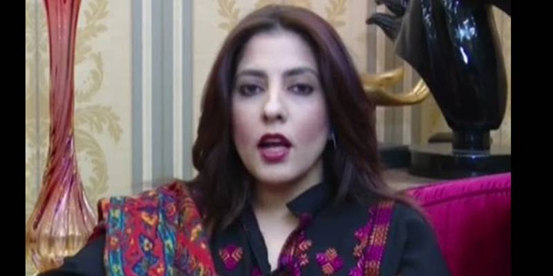 کراچی میں پلوشہ خان کے گھر پر حملہ