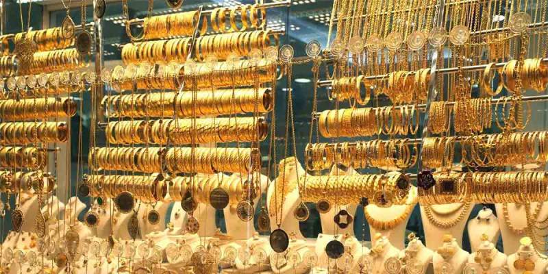 ملک میں فی تولہ سونے کی قیمت میں 1050 روپے کمی