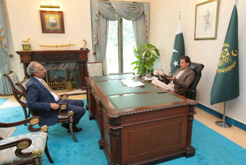 وزیراعظم کی حفیظ شیخ کو کام جاری رکھنے کی ہدایت