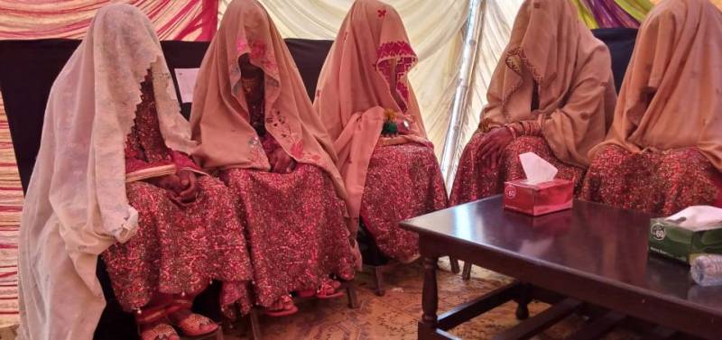 خانپور میں 10 جوڑوں کی اجتماعی شادی 