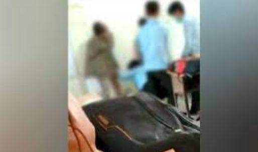 رینالہ خورد میلی وردی پہننے پرٹیچرکاسات سالہ طالب علم پر تشدد 