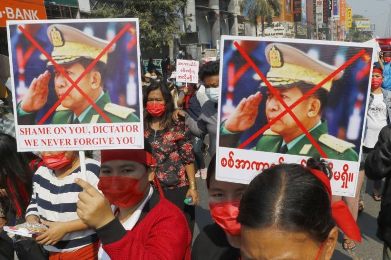  میانمار میں فوج نے اپنے ہی سفیر کے وارنٹ گرفتاری جاری کردیے 