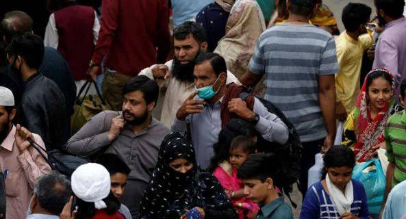 پاکستان میں کورونا تیزی سے پھیلنے لگا 
