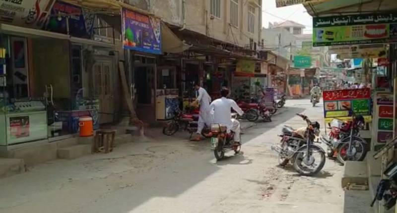 پیرمحل ,موبائل شاپ مالکان نے حکومتی احکامات ہوا میں اڑا دیے