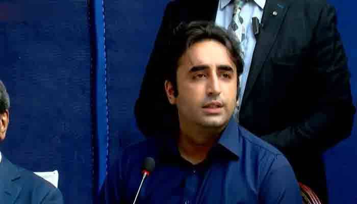 پیپلز پارٹی کا گیلانی کی درخواست مسترد کرنے کے فیصلے کو چیلنج کرنے کا اعلان