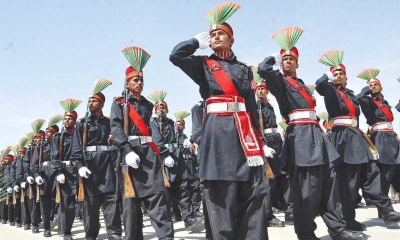  کرک کے دو ایف سی اہلکاروں کو اپنے آبائی قبرستانوں میں سپردخاک کردیا گیا