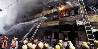بھارتی فیشن مارکیٹ میں آتشزدگی 500 دکانیں جل کر راکھ ہوگئیں 