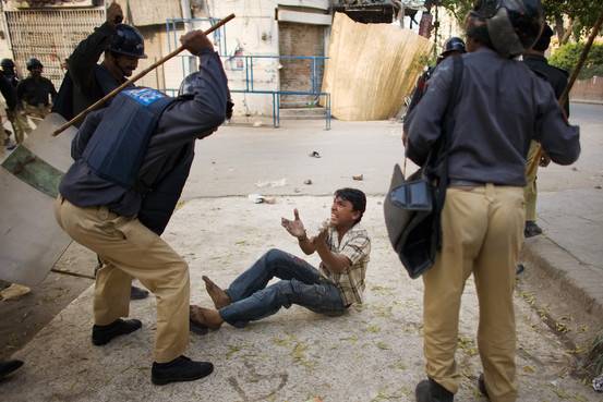 ’’ماسک نہ پہننے والے کو 2 ڈنڈے لگائیں‘‘