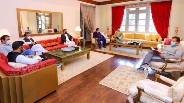 وزیر اعظم عمران خان کا کوروناٹیسٹ آج دوبارہ لیا جائے گا