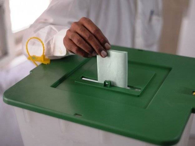 بہترین انتظامات ہیں، ووٹرز بلاخوف ووٹ ڈالنے آئیں: الیکشن کمشنر پنجاب