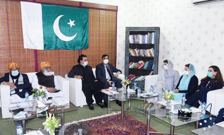 پیپلز پارٹی نے استعفے مولانا فضل الرحمن کی رہائش گاہ پر پہنچا دیے