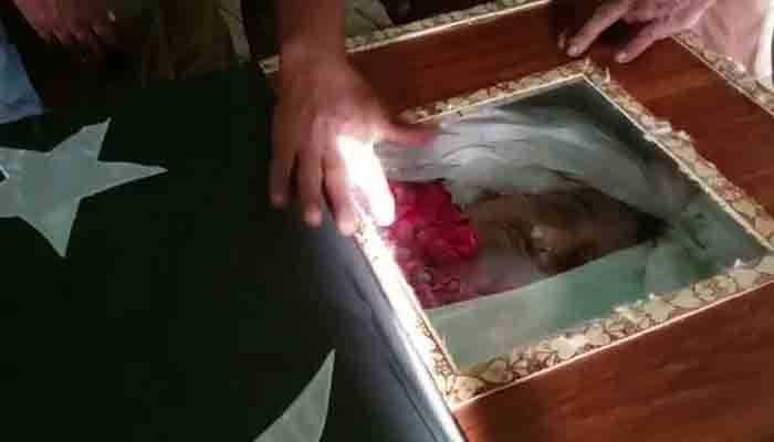  مذہبی تنظیم کا احتجاج، مختلف مقامات پر پولیس اور مظاہرین میں جھڑپیں، ایک اہلکار شہید