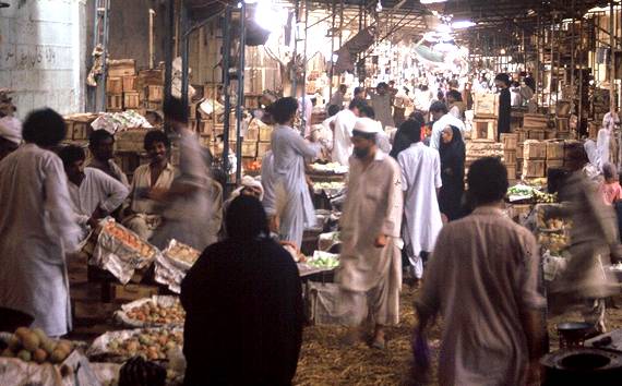 کورونا کیسز میں اضافہ، بنوں میں ہفتے میں 2 روز اور شام 6 بجے تمام بازار بند کرنے کا اعلان