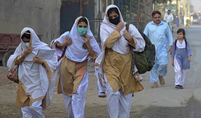 Schools, Universities, April 28, pandemic, Shafqat Mahmood, NCOC meeting