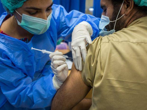 ملک میں صرف 20 فیصد فرنٹ لائن ورکرز کو ویکسین لگنے کا انکشاف