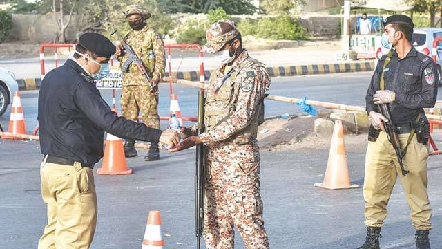 کورونا کا پھیلاؤ سنگین: سندھ حکومت کی صوبے میں فوج تعینات کرنے کی درخواست 