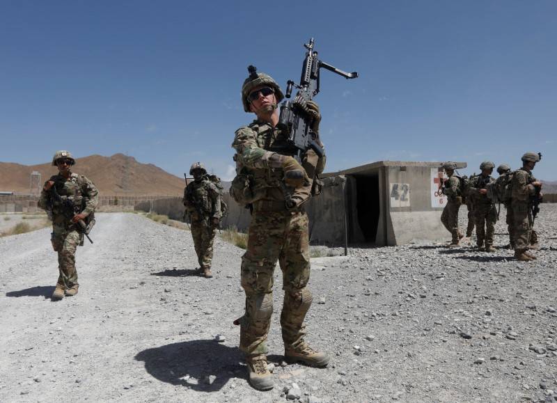 افغانستان سے غیرملکی فوجوں کا انخلا شروع