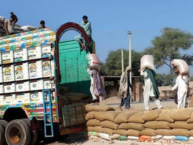  بلیک میں فروخت ہونے والی ایک ٹرک گندم پکڑ لی