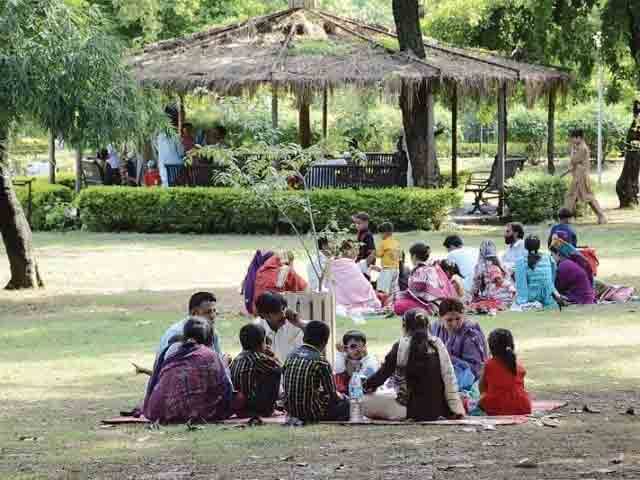 سندھ، پنجاب میں ایک ہفتے کیلئے سیاحتی مقامات بند کرنے کا اعلان