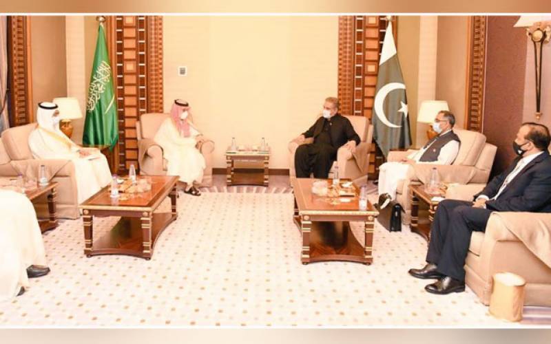 شاہ محمود قریشی کی سعودی ہم منصب سے ملاقات، سعودی تعاون کا شکریہ ادا کیا