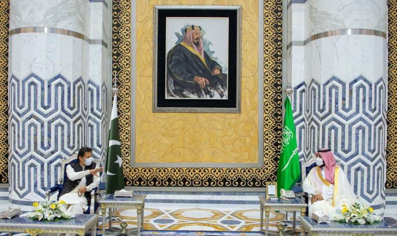 عمران خان اور سعودی ولی عہد کے درمیان ملاقات، دو طرفہ امور پر تبادلہ خیال