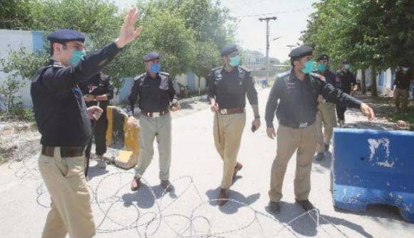 پشاورپولیس کا کورونا سے مرنیوالے اہلکاروں کوشہداء پیکج دینے کا مطالبہ