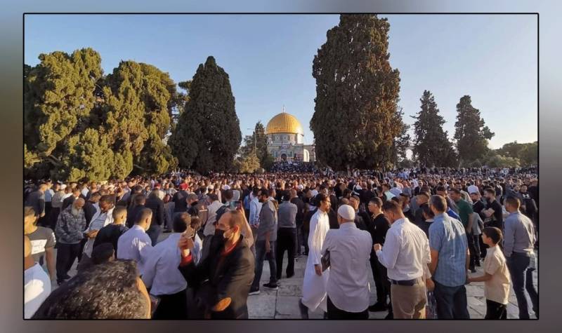 قبلہ اول مسجد اقصٰی میں نماز عید کی ادائیگی، موت سے بے خوف لاکھوں مسلمان اللہ کے حضور سربسجود
