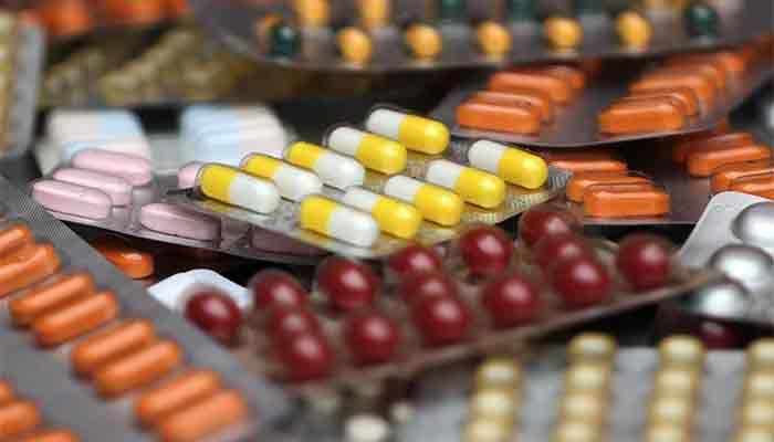وفاقی حکومت نے مزید 89 ادویات کی قیمتیں کم کر دیں