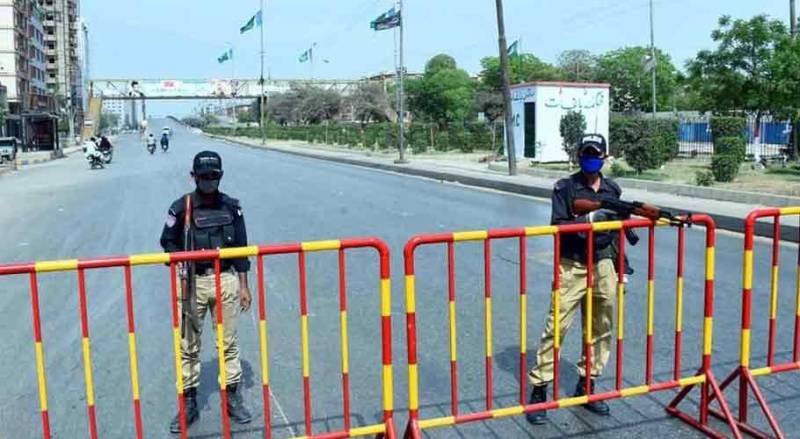 سندھ میں کورونا کے باعث نافذ پابندیاں دو ہفتے تک برقرار رکھنے کا فیصلہ