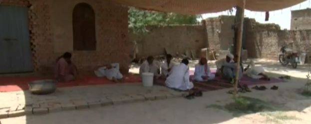 ملتان میں عطائی ڈاکٹر کی دوائی سے مرنے والے تین بچوں کے والدین کو بھی شامل تفتیش کرنے کا فیصلہ 