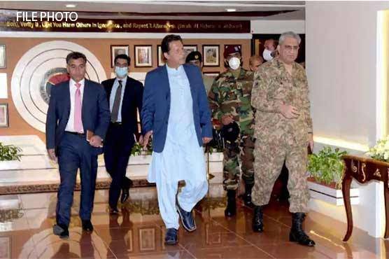 وزیراعظم کا آئی ایس آئی ہیڈ کوارٹرزکا دورہ، اہم امور پر بریفنگ لی