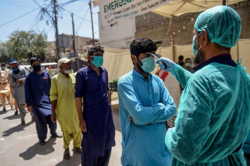 پاکستان میں کورونا سے 65 افراد انتقال کر گئے